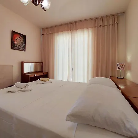 Apartment Nikola *