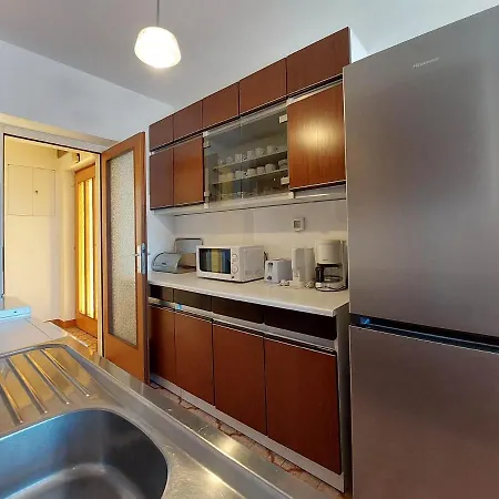 Nikola Apartment