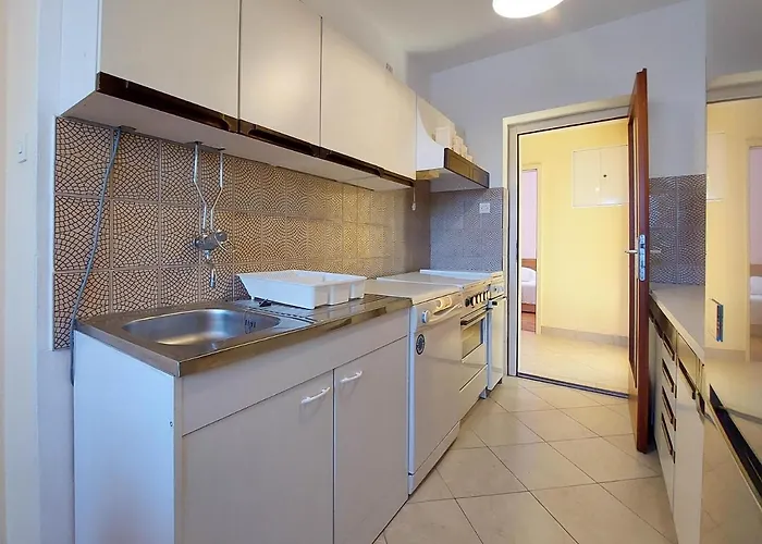 Nikola Apartman Punat