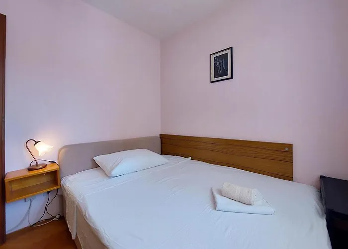 Nikola Apartman *